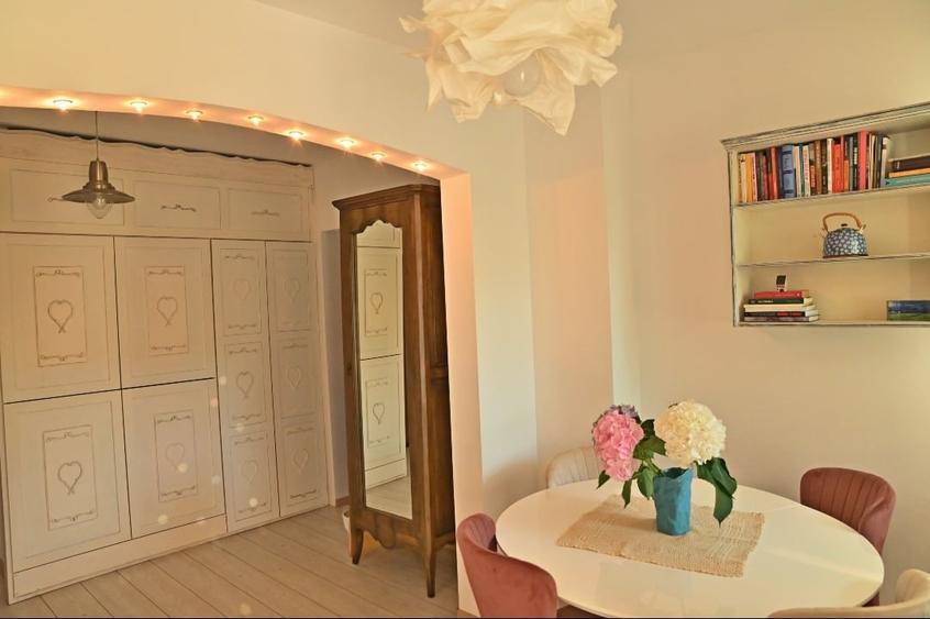 Apartament cu 2 camere semidecomandat, mobilat în Moșilor