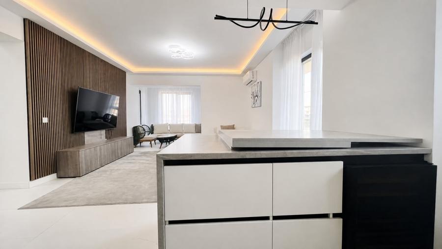 Apartament cu 4 camere, mobilat în Pipera