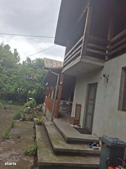 Casă cu 4 camere în Bucov