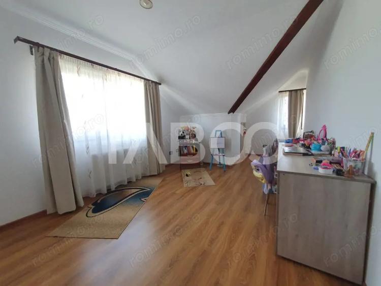 Casă cu 5 camere cu Piscina în Făgăraș