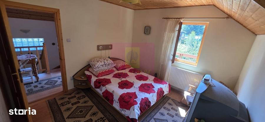 Casă cu 4 camere cu Teren 355 Mp în Central
