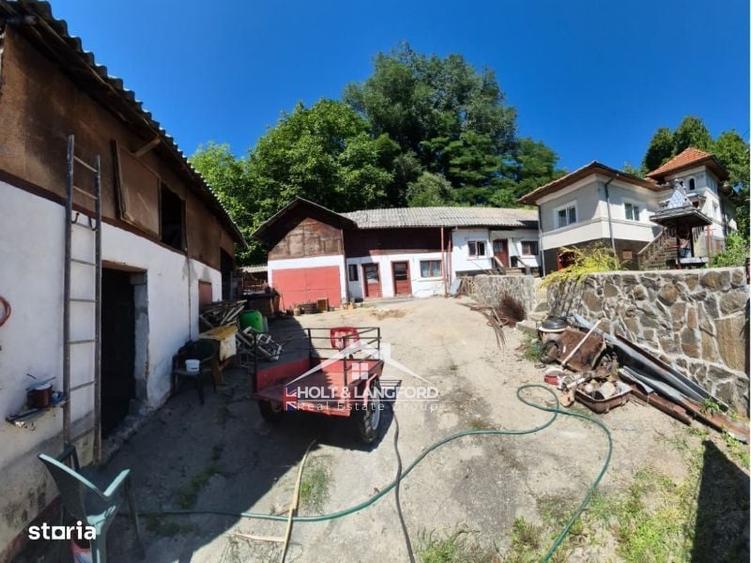 Casă cu 3 camere cu Teren 500 Mp în Central