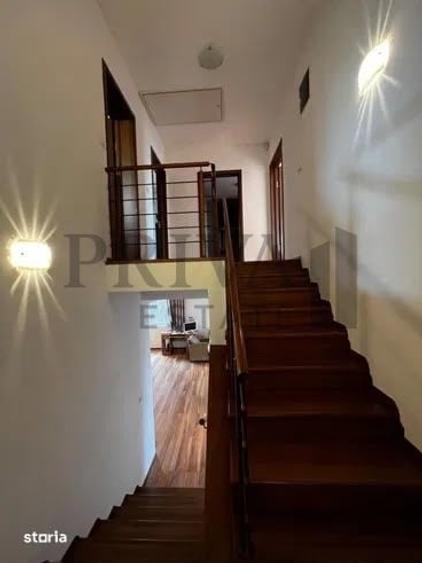 Casă individuală cu 4 camere cu Canalizare în Girocului