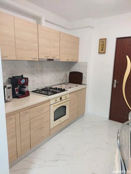 Apartament cu 2 camere decomandat în Nicolina