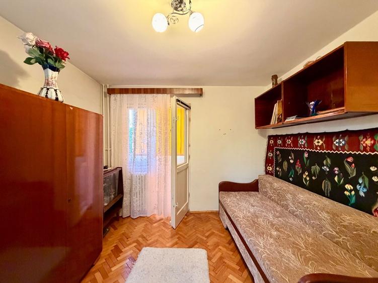 Apartament cu 3 camere decomandat, mobilat în Mănăștur