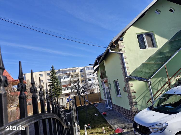 Casă cu 5 camere cu Teren 507 Mp în Găvana