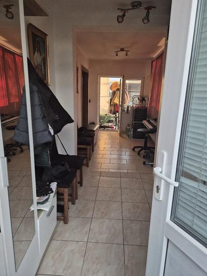 Casă cu 2 camere cu Teren 1500 Mp în Central