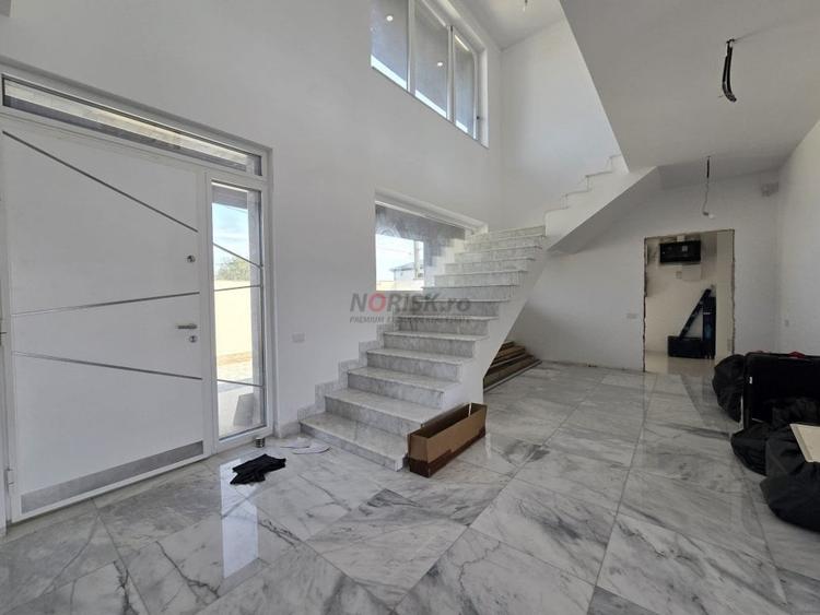 Casă individuală cu 5 camere cu Piscina în Cernica