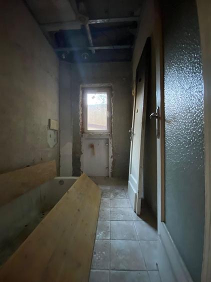 Apartament cu 3 camere decomandat în Calea Călărașilor