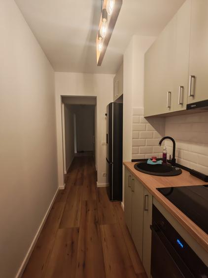 Apartament cu 3 camere semidecomandat în Drumul Taberei