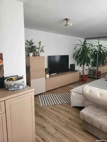 Casă cu 4 camere cu Teren 700 Mp în Central