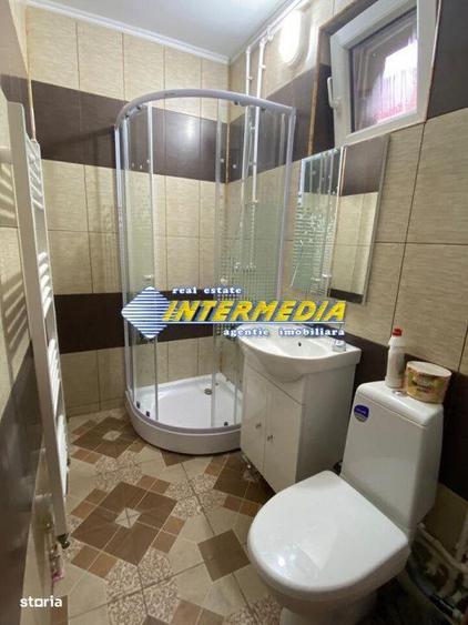 Apartament cu 2 camere, mobilat în Central
