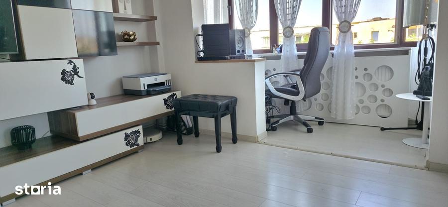 Apartament cu 2 camere în Astra