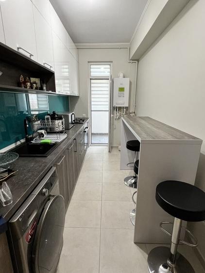 Apartament cu 2 camere decomandat în Exterior Vest