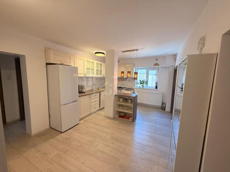 Apartament cu 3 camere decomandat, mobilat în Pipera