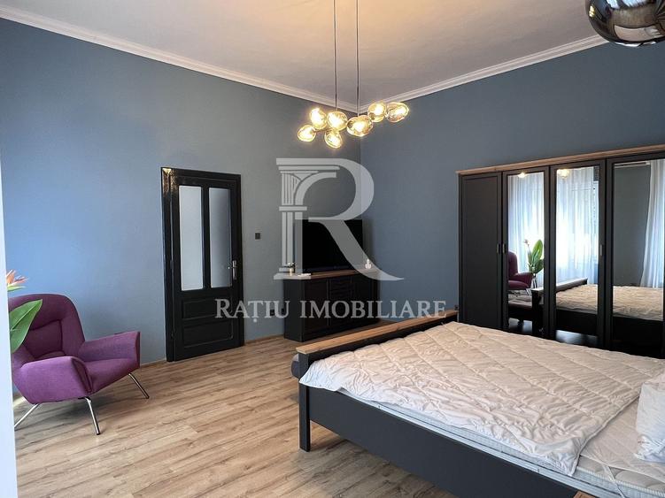 Apartament cu 3 camere semidecomandat, mobilat în Ultracentral