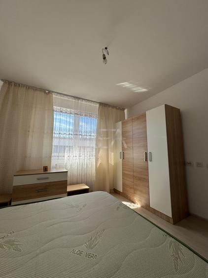 Apartament cu 3 camere decomandat, mobilat în Apărătorii Patriei