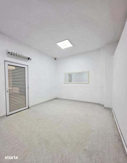 Spațiu comercial, de 71 mp, în Cug