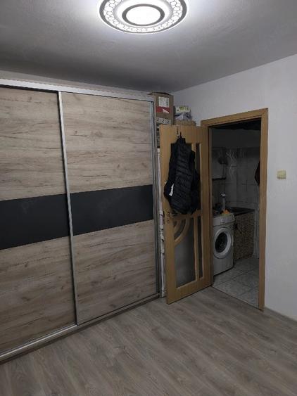 Garsonieră decomandată în UMT
