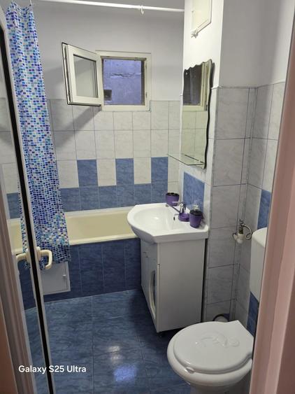Apartament cu 3 camere decomandat în Vărsătura