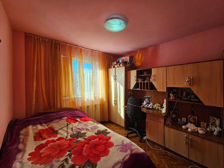 Apartament 2 camere,etaj 2 zona Dacia - 5