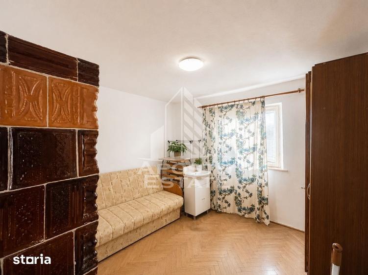 Casă cu 2 camere cu Teren 1180 Mp în Sânandrei