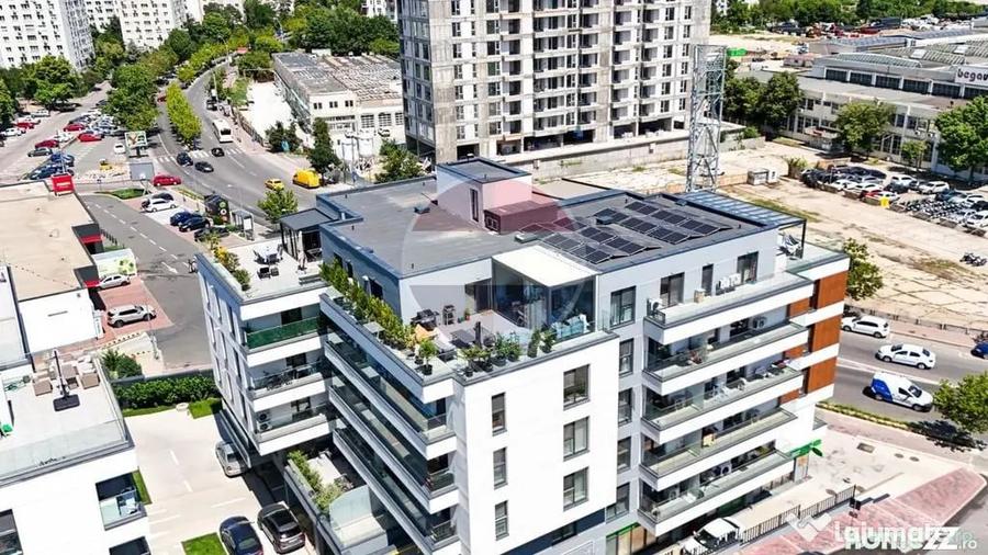 Apartament cu 3 camere decomandat în Fizicienilor