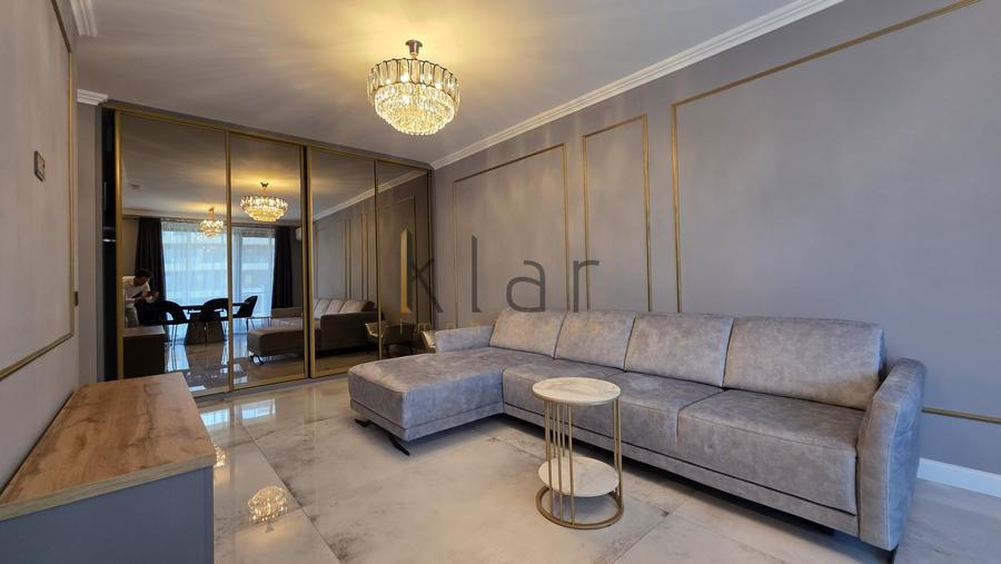 Apartament cu 2 camere semidecomandat, mobilat în Plopilor