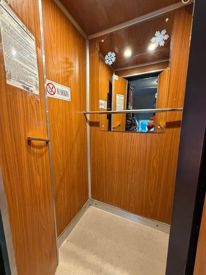 Apartament cu 2 camere semidecomandat în Fundeni