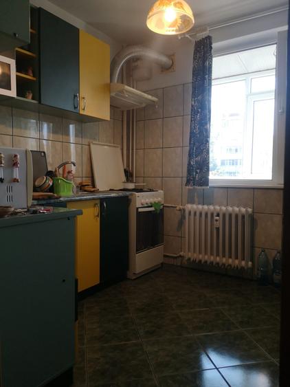 Apartament cu 2 camere semidecomandat în Brâncoveanu