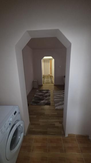 Apartament cu 3 camere decomandat în Micro 16