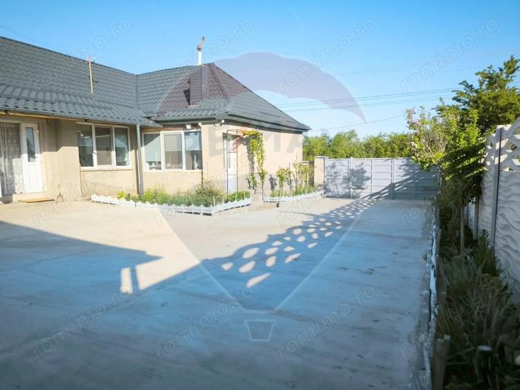 Casă cu Teren 1439 Mp în Satu Mare