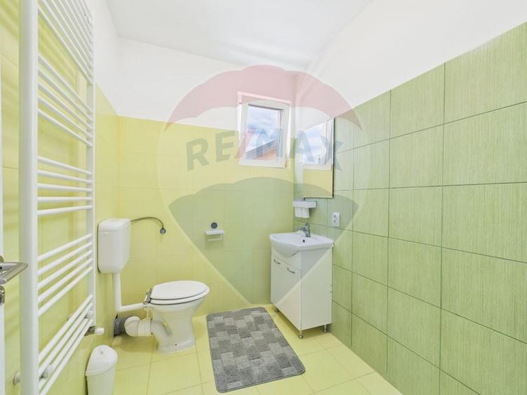 Casă individuală cu 4 camere cu Teren 250 Mp în Bălăceanca