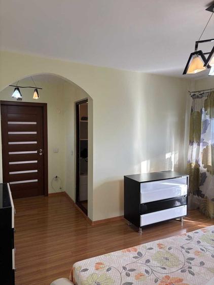 Casă cu 4 camere cu Teren 667 Mp în Bănești