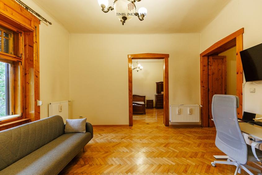 Apartament cu 3 camere semidecomandat, mobilat în Iosefin