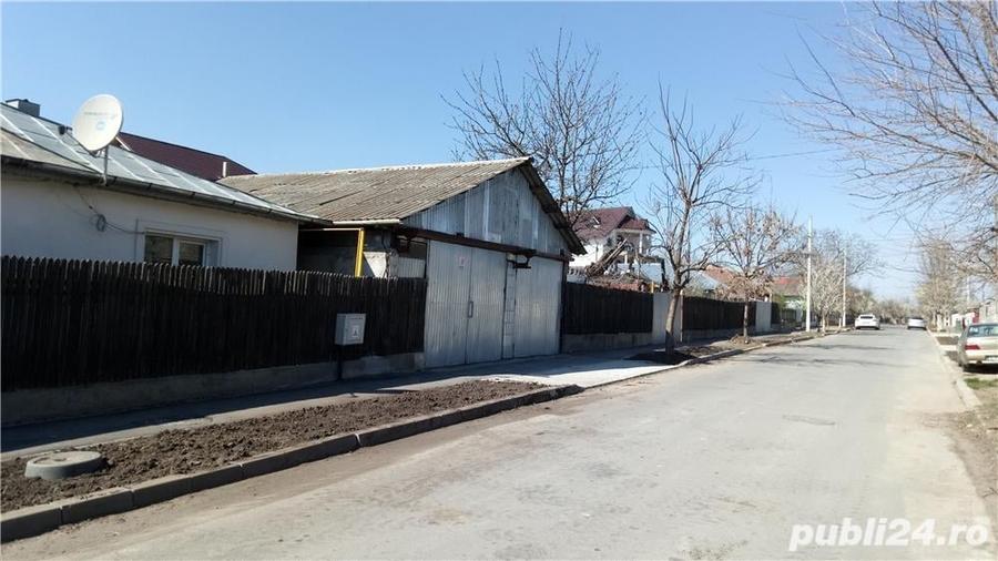 Casă cu 10 camere cu Teren 2000 Mp în Țăndărei