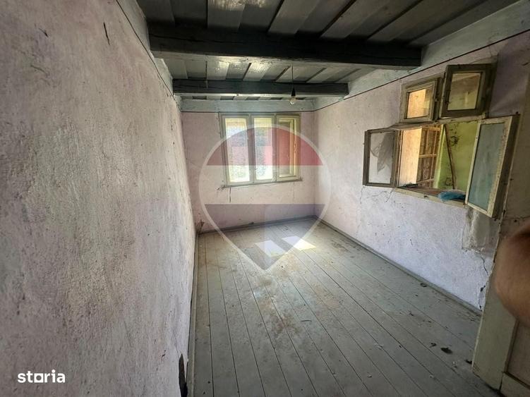 Casă cu 3 camere în Săldăbagiu Mic