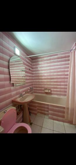Apartament cu 3 camere decomandat în Cantemir