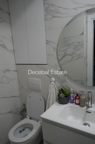 Apartament cu 3 camere semidecomandat, mobilat în Nord