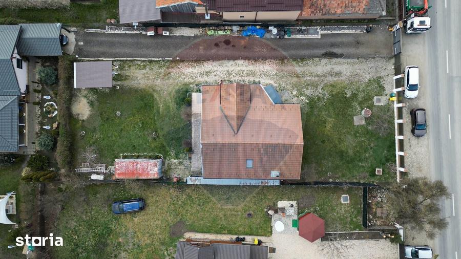 Casă cu 4 camere cu Teren 1000 Mp în Mănești