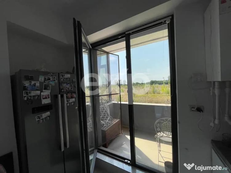 Apartament cu 3 camere semidecomandat în Central