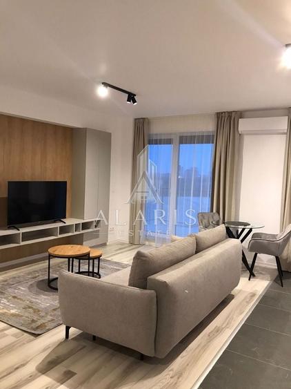 Apartament cu 3 camere decomandat, mobilat în Dumbrăvița