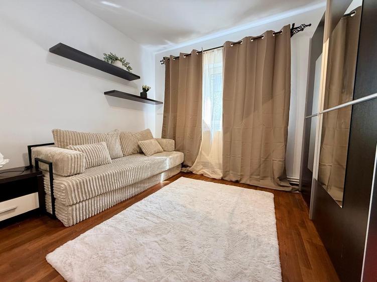 Apartament cu 2 camere decomandat în Centru Civic
