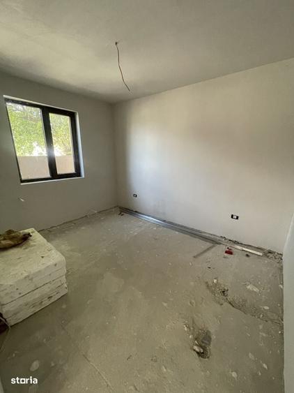 Casă cu 4 camere în Vârteju