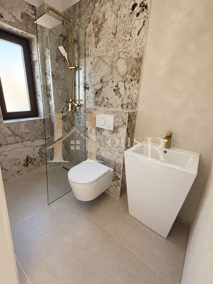 Duplex cu 4 camere cu Canalizare în Urseni
