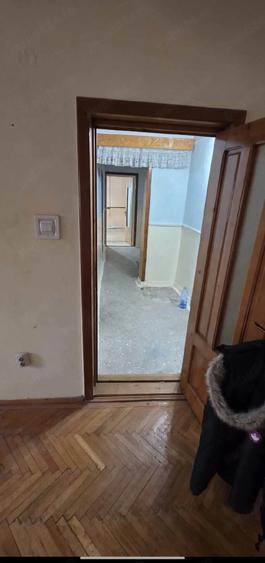 Apartament cu 3 camere decomandat în Gară