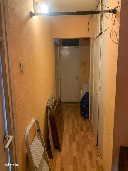 Apartament cu 4 camere decomandat în Dâmbul Rotund