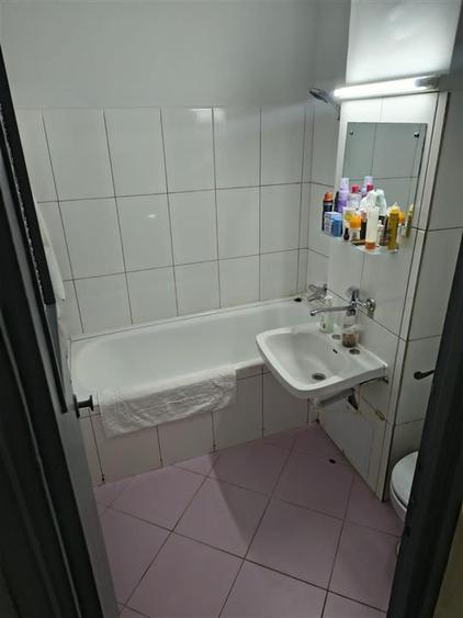Apartament cu 2 camere decomandat, mobilat în Lipovei
