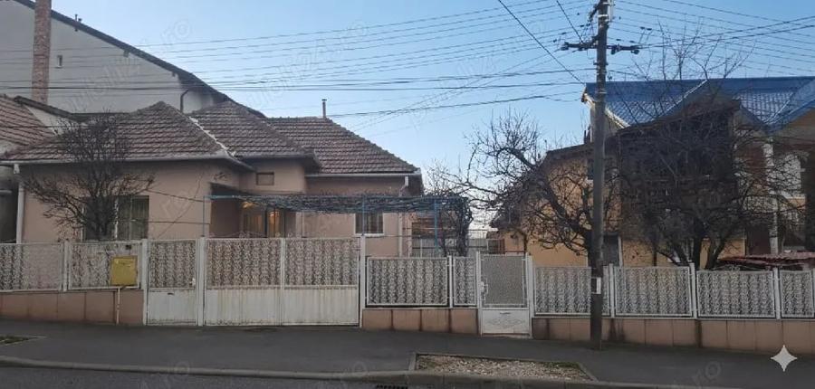 Casă cu 3 camere cu Teren 275 Mp în Dâmbul Rotund