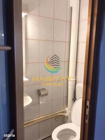 Apartament cu 3 camere semidecomandat în Tineretului